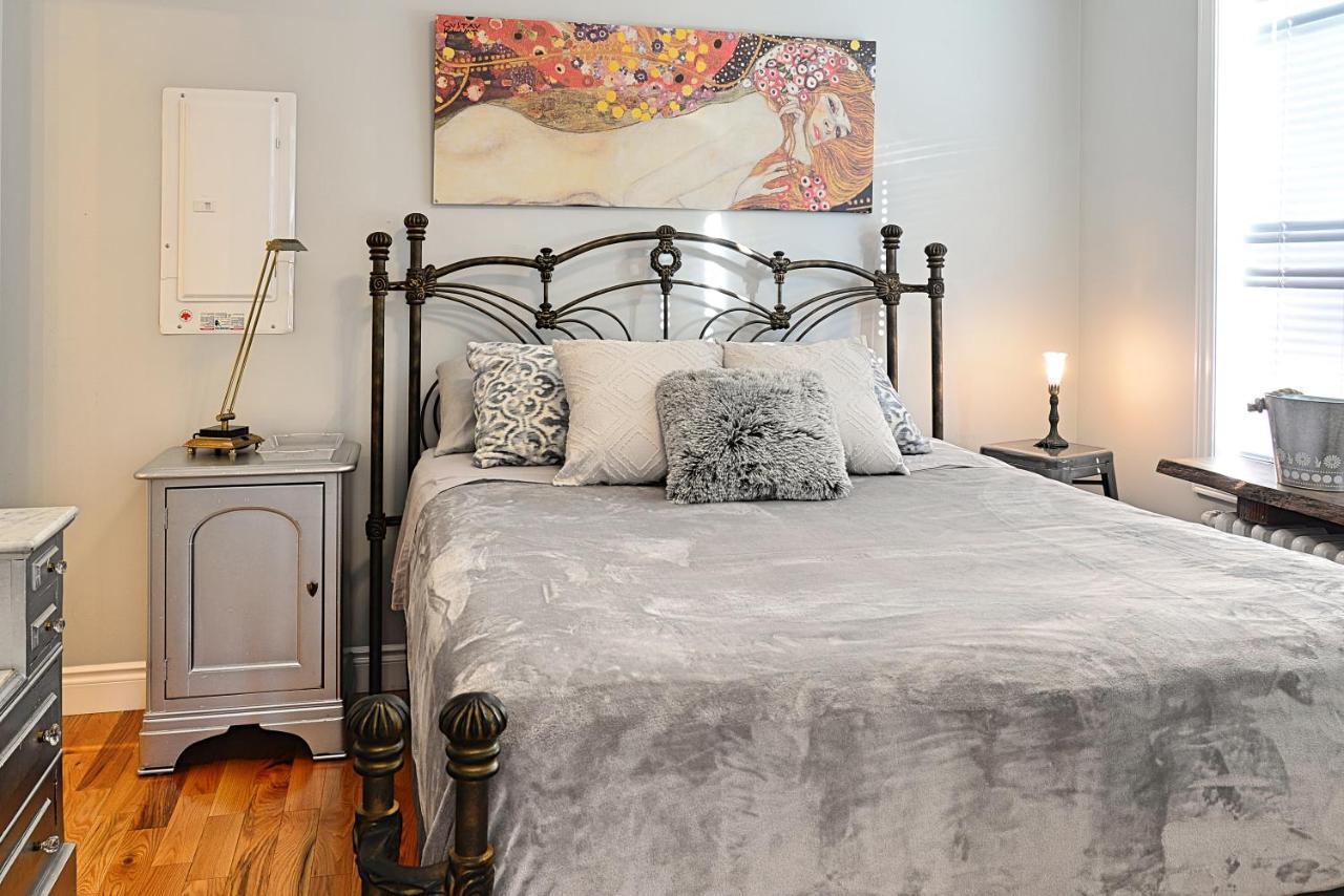 Ottawa Downtown Executive Apartment Retreat With Private Balcony Near Bank Street - Sleep Max 2 Dış mekan fotoğraf