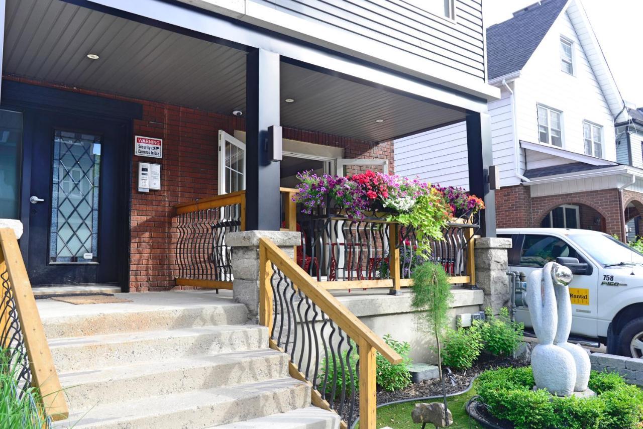 Ottawa Downtown Executive Apartment Retreat With Private Balcony Near Bank Street - Sleep Max 2 Dış mekan fotoğraf