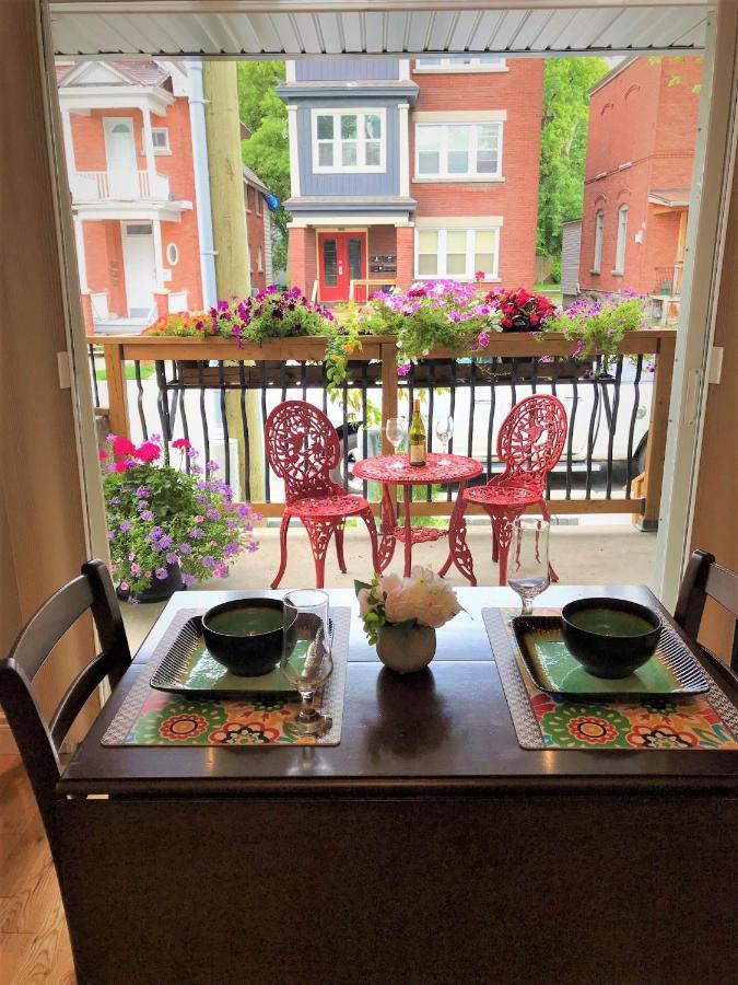 Ottawa Downtown Executive Apartment Retreat With Private Balcony Near Bank Street - Sleep Max 2 Dış mekan fotoğraf