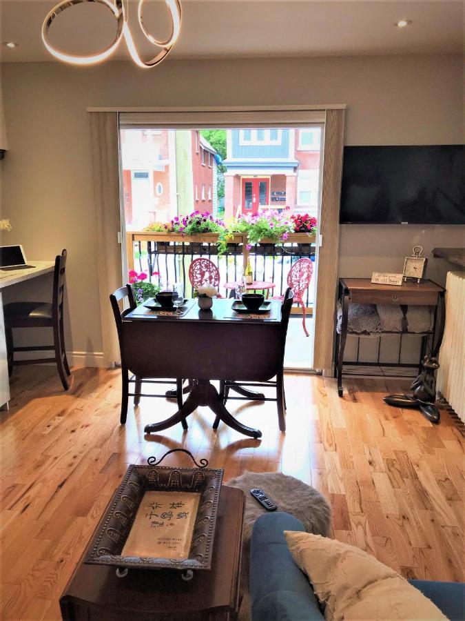 Ottawa Downtown Executive Apartment Retreat With Private Balcony Near Bank Street - Sleep Max 2 Dış mekan fotoğraf