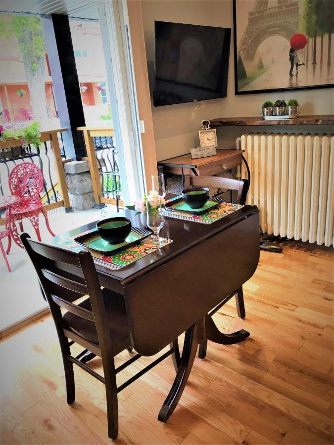 Ottawa Downtown Executive Apartment Retreat With Private Balcony Near Bank Street - Sleep Max 2 Dış mekan fotoğraf